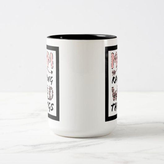 野生の物を育てるママleopardプリント引用文 ツートーンマグカップ (中央)