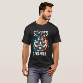 野生の猫 トラ 動物好き Tシャツ (正面フル)