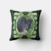 野生の白いバラ独自のペットの写真を作成 クッション (裏面)