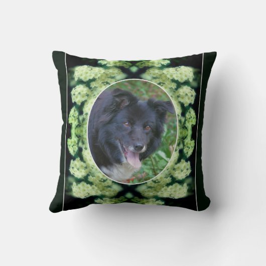 野生の白いバラ独自のペットの写真を作成 クッション (裏面)