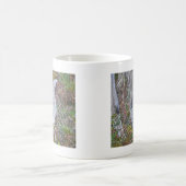 野生の白い新しい森ポニーズオンブレスケン コーヒーマグカップ (中央)