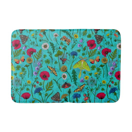 野生の花と蛾オンティール（緑がかった色） バスマット (正面)
