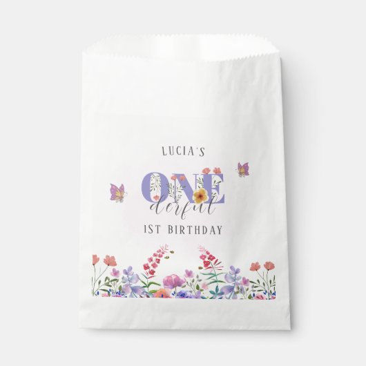 野生の花に覆われた蝶とミツバチ フェイバーバッグ (正面)