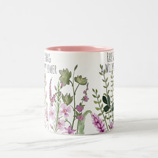 野生の花の女の子を育てるママ新しいママ水色 ツートーンマグカップ (中央)