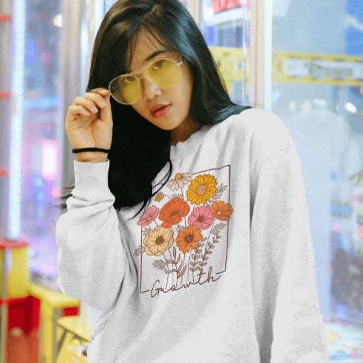 野生の花の成長 Tシャツ