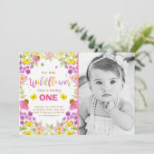 野生の花の誕生日の招待の花の女の子のピンク 招待状 (スタンド正面)