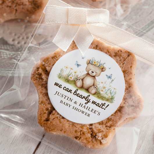 野生の花の赤ちゃんガーリーのシャワーを待つ ラウンドシール