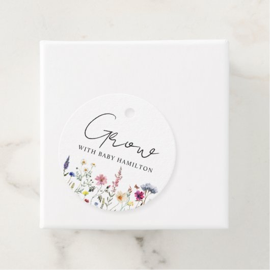 野生の花の赤ちゃんベビー植物で成長する フェイバータグ (インサイチュ)