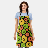 野生の花パターン エプロン (着用した状態)