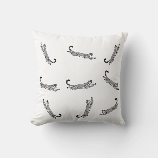 野生の虎の装飾枕 クッション (正面)