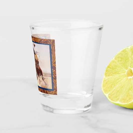 野生の西の強く反対する馬の西部のカウボーイ ショットグラス (右)