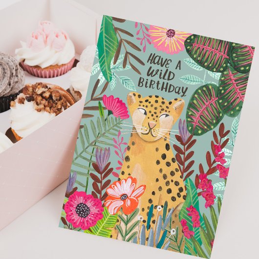 野生の誕生日をお祝いして ヒョウ ジャングルの花 カード