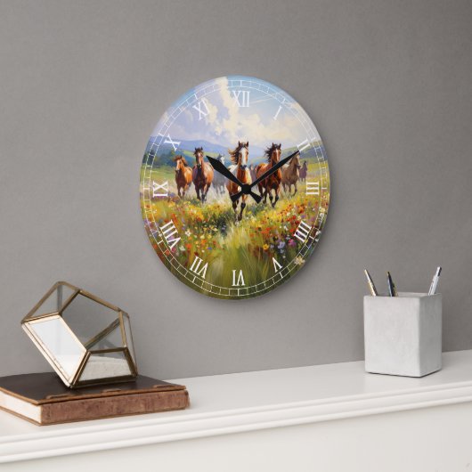 野生の馬が野の花畑を駆ける ラージ壁時計 (オフィス)