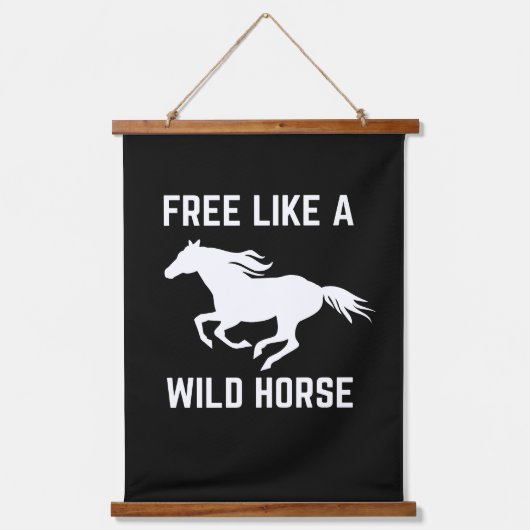 野生の馬のように自由 吊り下げ型タペストリー (正面)