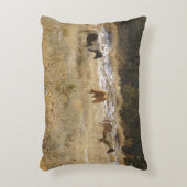 野生の馬のアクセント枕 アクセントクッション (正面(垂直))