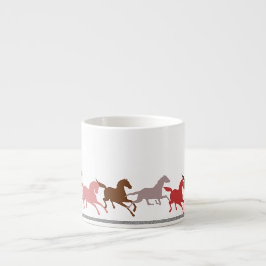野生の馬の走ること エスプレッソカップ (正面)