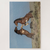 野生の馬の雄ヤギ戦い ジグソーパズル (縦)