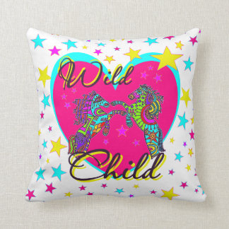 野生の馬 クッション