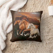 野生の馬 クッション (ブランケット)