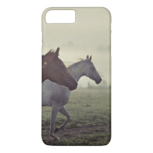 野生の馬 iPhone 8 PLUS/7 PLUSケース