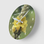 野生の黄色いミュレインの花 ラウンド壁時計 (傾斜)