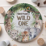野生の1サファリ動物ジャングルボーイ1歳の誕生日 ペーパープレート<br><div class="desc">お祝しのまわりにの小さな旅の最初の日の旅は、私たちの"ワイルドワンサファリ動物ジャングルボーイの最初の誕生日の紙のプレート"あなたの男の子の誕生日のbashに冒険のtouchを追加するのに最適な。各プレートはキリン、ライオン、チンパンジー、ゼブラ、トラ魅力的、ラクーン、トゥーカンなどの水色のサファリ動物の群れによって絶妙にデザインされ、緑豊かな葉を背景に自然のテーマを強調するために完璧に額装されている。パーソナル化は鍵であり、各プレートは自慢の誕生日の少年の名前と重要な日付を表示し、これらのプレートは単なるパーティーアクセサリーではなく、大切な記念品を作る。白いクリスプエレガントル、穏やかなブルー、深いネイビーブルーの3色から選択可能。これらのプレートは、お客様の「ワイルドワンジャングルサファリ」をテーマにしたコーディネートに理想的なアイテムで、お客様の最初の誕生日が記憶に残る両方を保証しまスタイリッシュす。</div>