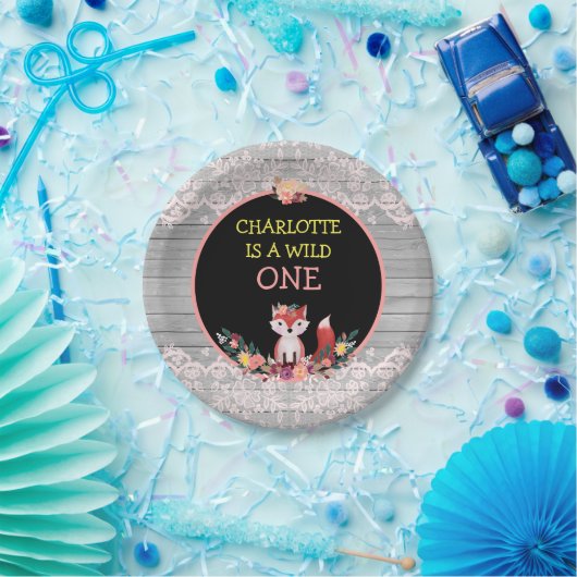 野生の1匹の第1誕生日のかわいいキツネ及び花 ペーパープレート (パーティー)