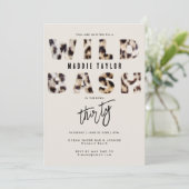 野生のBash Leopard Fur Letters 30th Birthdayパーティー 招待状 (スタンド正面)