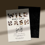 野生のBash Leopard Fur Letters 40th Birthdayパーティー 招待状<br><div class="desc">"モダンLet's Get Wild"テーマとシックな40番目のパーティの招待状テンプレートエレガントは、タイポグラフィとヒョウの毛皮で覆われたブロック文字を特徴モダン（デジタル効果）。30歳になる若いワイルドな女性のための素敵な選択。</div>