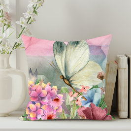 野生カラフルの花の間の蝶のキス クッション