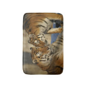 野生パーソナライズされたのトラ バスマット (正面縦)