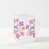 野生モダンの花の鹿マグカップ フロストグラスマグカップ (正面右)