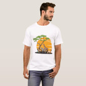 野生動物のシルエット ツリー ネイチャーアート Tシャツ (正面フル)