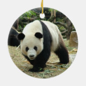 野生動物園写真のジャイアントパンダ。 セラミックオーナメント (裏面)