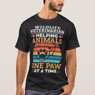 野生動物救済獣医の動物Tで1足 Tシャツ