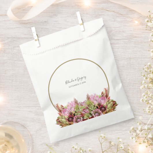 野生素朴の花の結婚花束 フェイバーバッグ (クリップ留めされた状態)
