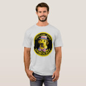 野良犬の民主党員の黒いワイシャツ Tシャツ (正面フル)