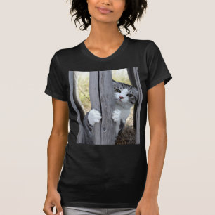 野良猫ニャン吉【逃走中】 Tシャツ