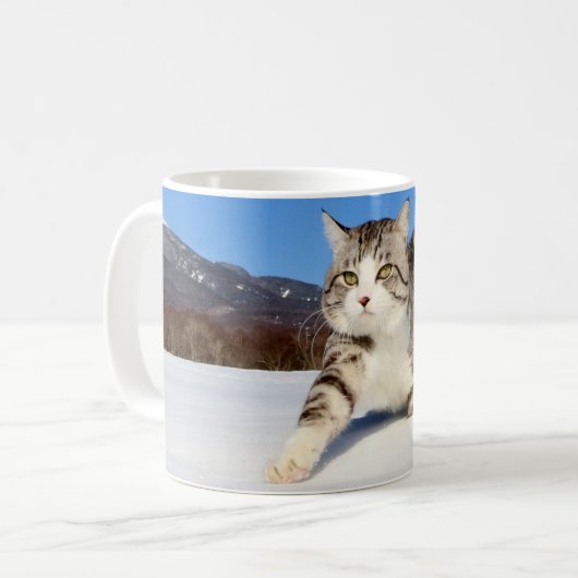 野良猫ニャン吉【雪原を行く】 コーヒーマグカップ (正面左)