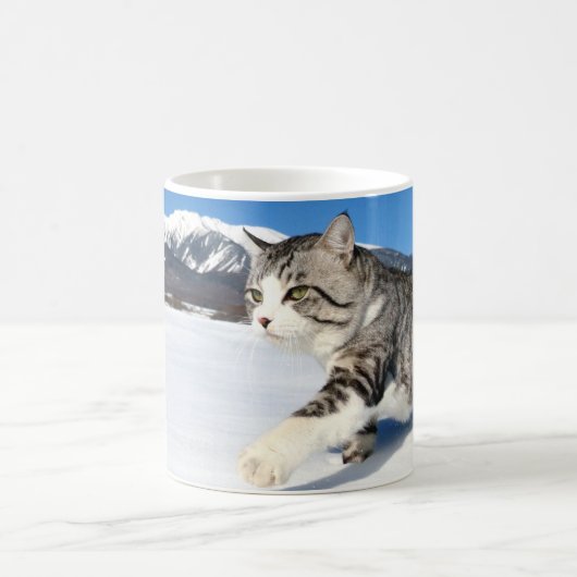 野良猫ニャン吉【雪男ねこ】 コーヒーマグカップ (中央)