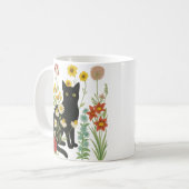 野花の庭の黒猫 - ボタニカル・ネイチャー コーヒーマグカップ (正面左)