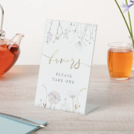 野花は台座の看板を好む 台座サイン