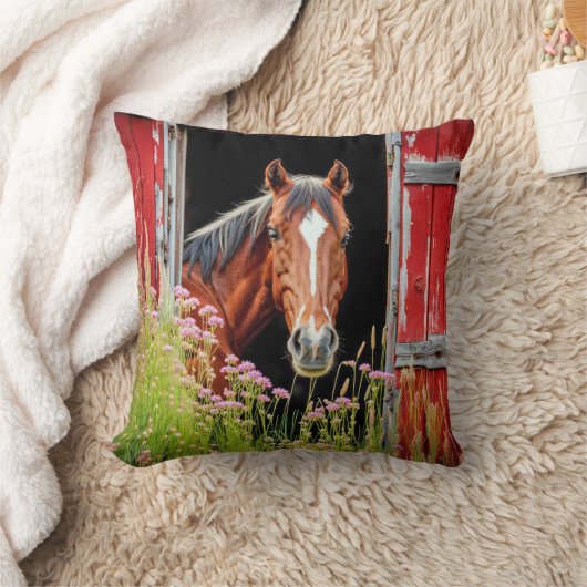 野草のある納屋のドアの馬 クッション (ブランケット)