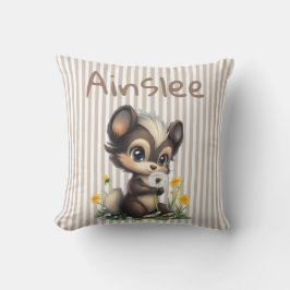 野草の中の小さな虫 クッション