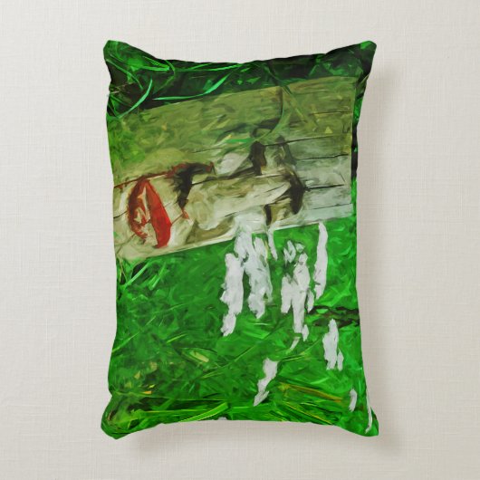 野草の間で赤い唇のあるアメリカのインドのトーテム アクセントクッション (正面(垂直))