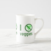 野菜が嫌い 愛はない ボーンチャイナマグカップ (右)