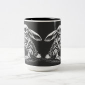 野菜を食べろ - BurnsInHellによるデッドラビット ツートーンマグカップ (中央)