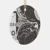 金が有ると世の中が荒れる セラミックオーナメント (右)