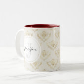 金のまわりにと王冠のモノグラム ツートーンマグカップ (正面左)