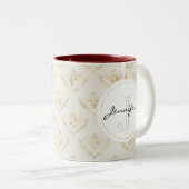 金のまわりにと王冠のモノグラム ツートーンマグカップ (正面右)